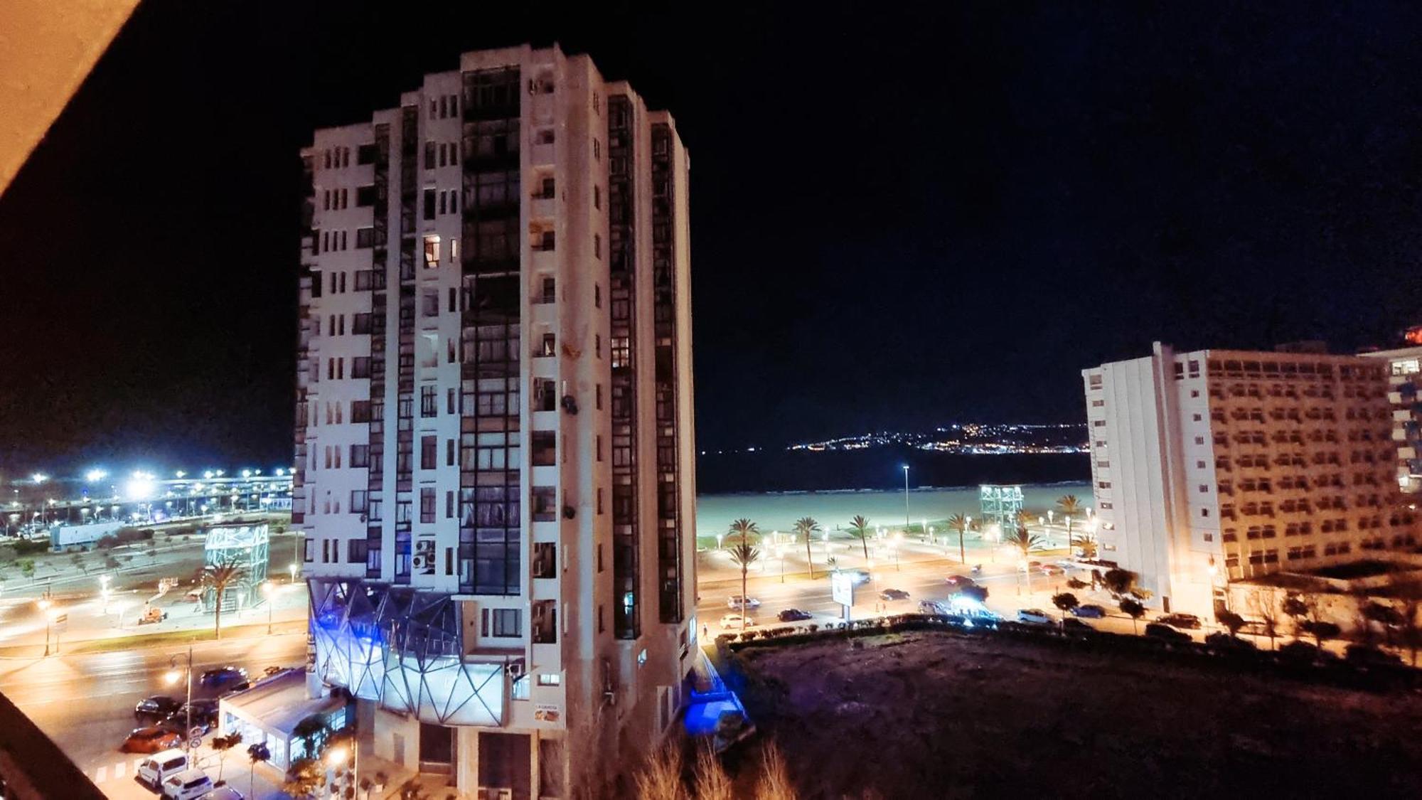 Luxury Sea And Marina View Apartment Tanger Eksteriør bilde